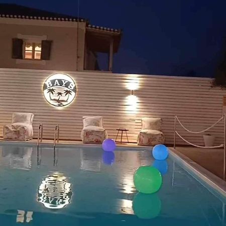 Bay'S Aparthotel Spétses Екстериор снимка