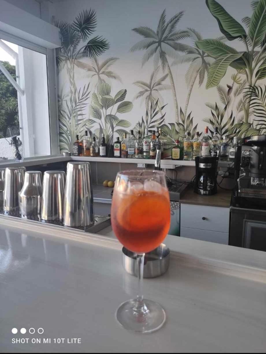Bay'S Aparthotel Spétses Екстериор снимка